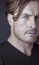 Awww! ~@_scowell_ #toby #stephens #tobystephens #james #mcgraw #jamesmcgraw #captain #flint #captainflint #jamesflint #john #robinson #johnrobinson #mr #rochester #mrrochester #black #sails #blacksails #lost #spac